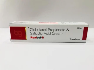 Clobetasole + Salicylic Acid Cream