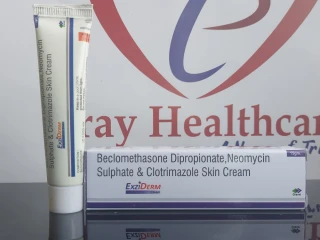 Clotrimazole 1% + Beclomethasone 0.025 w/w + Neomycin 0.5% Cream