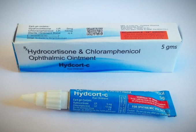 Hydrocortisone & Chloramphenicol opthalmic ointment 1